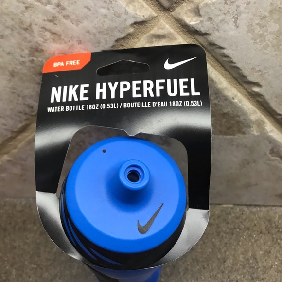 🆕 Nike HyperFuel Blue 18 oz Squeeze Water Bottle - Picture 3 of 4